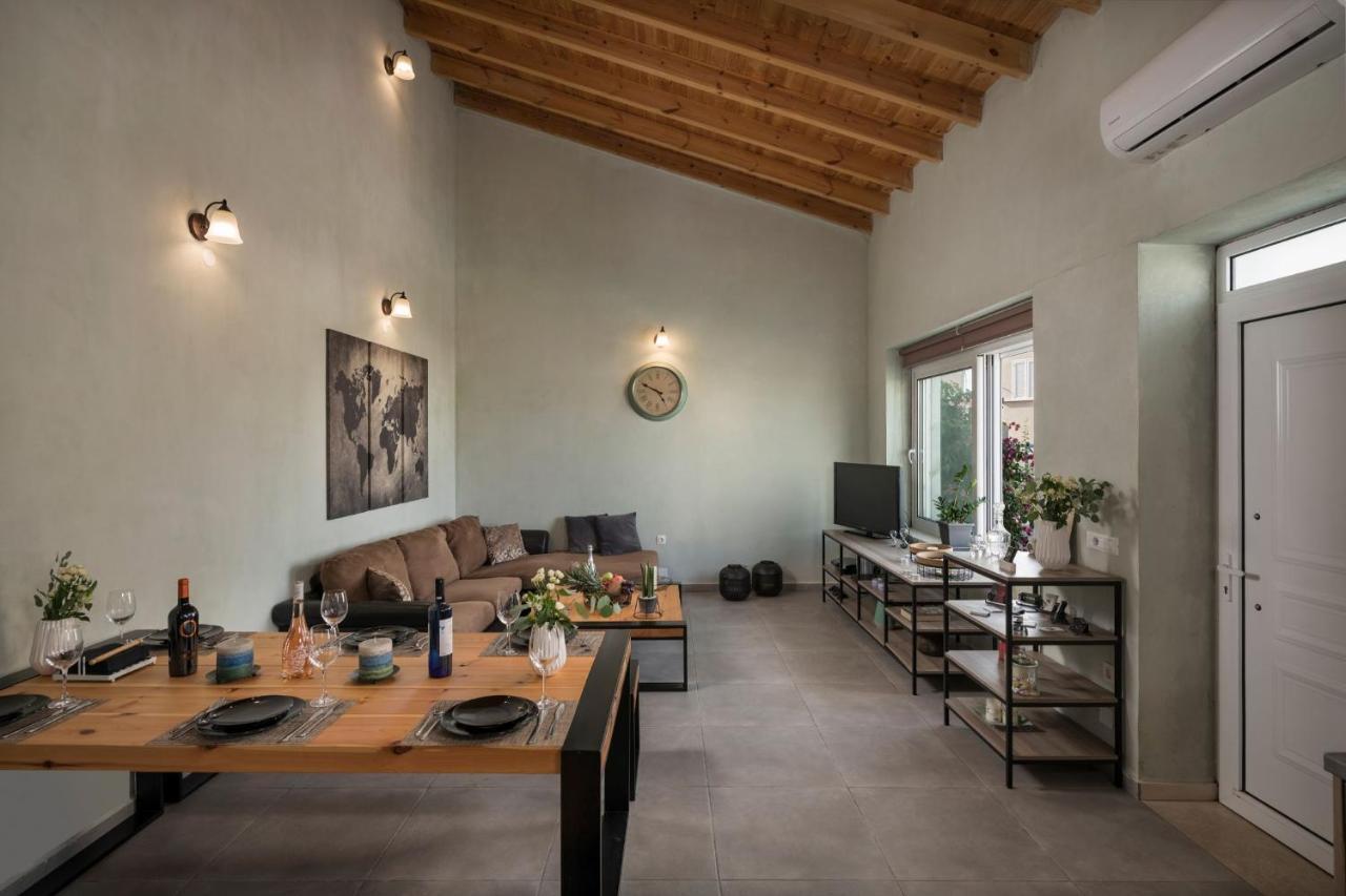 Villa Roxanne Galatás Exteriér fotografie