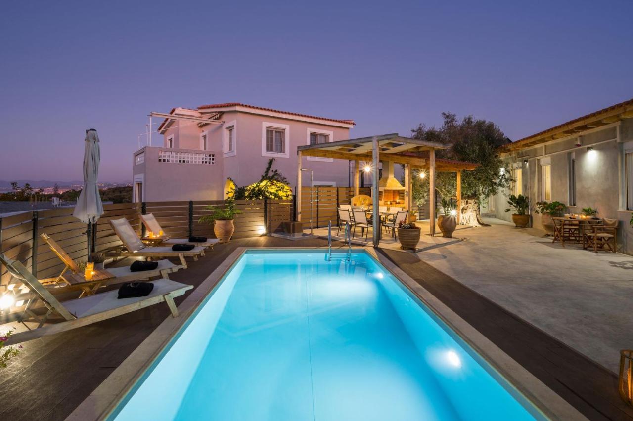 Villa Roxanne Galatás Exteriér fotografie