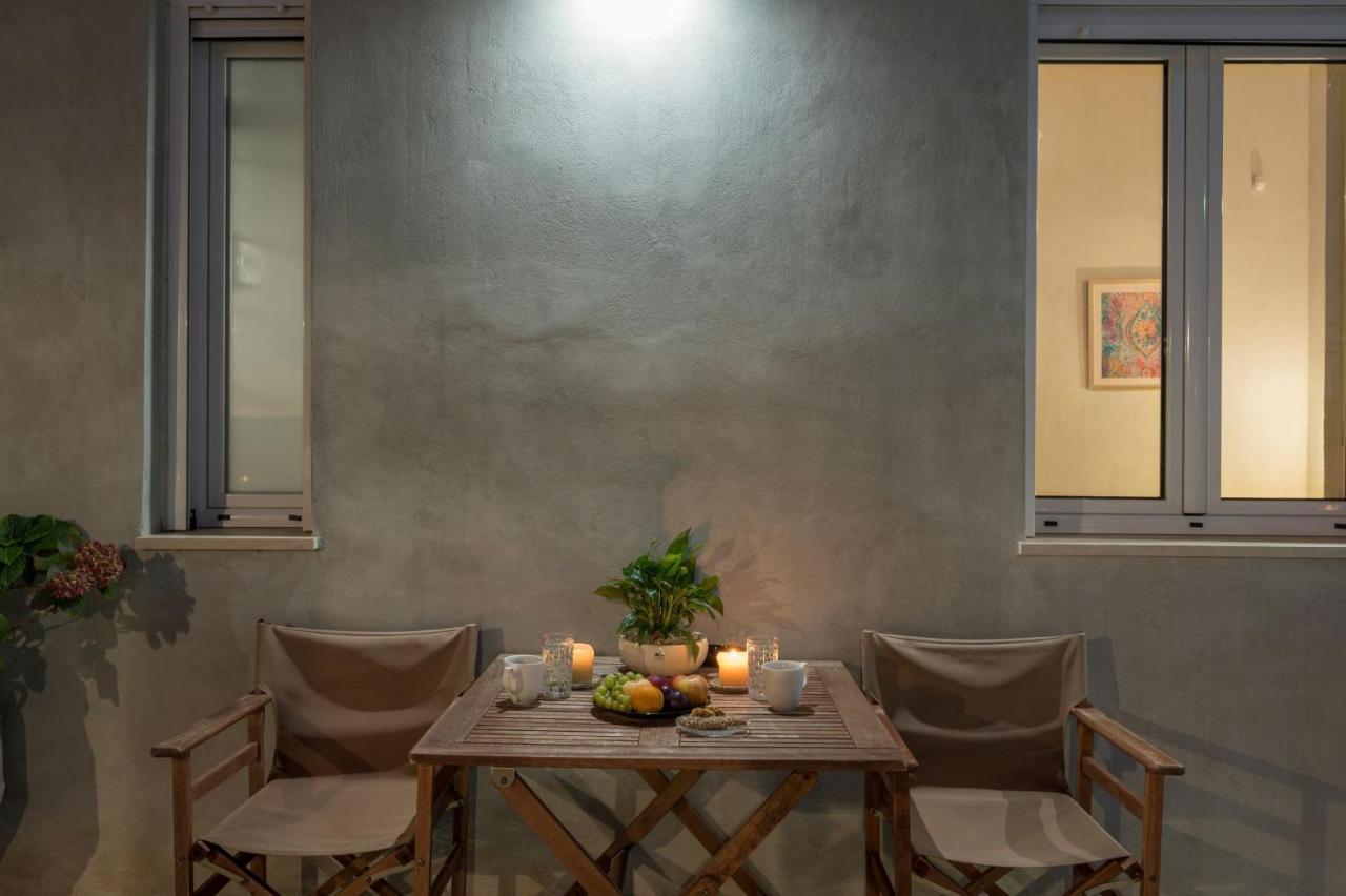 Villa Roxanne Galatás Exteriér fotografie