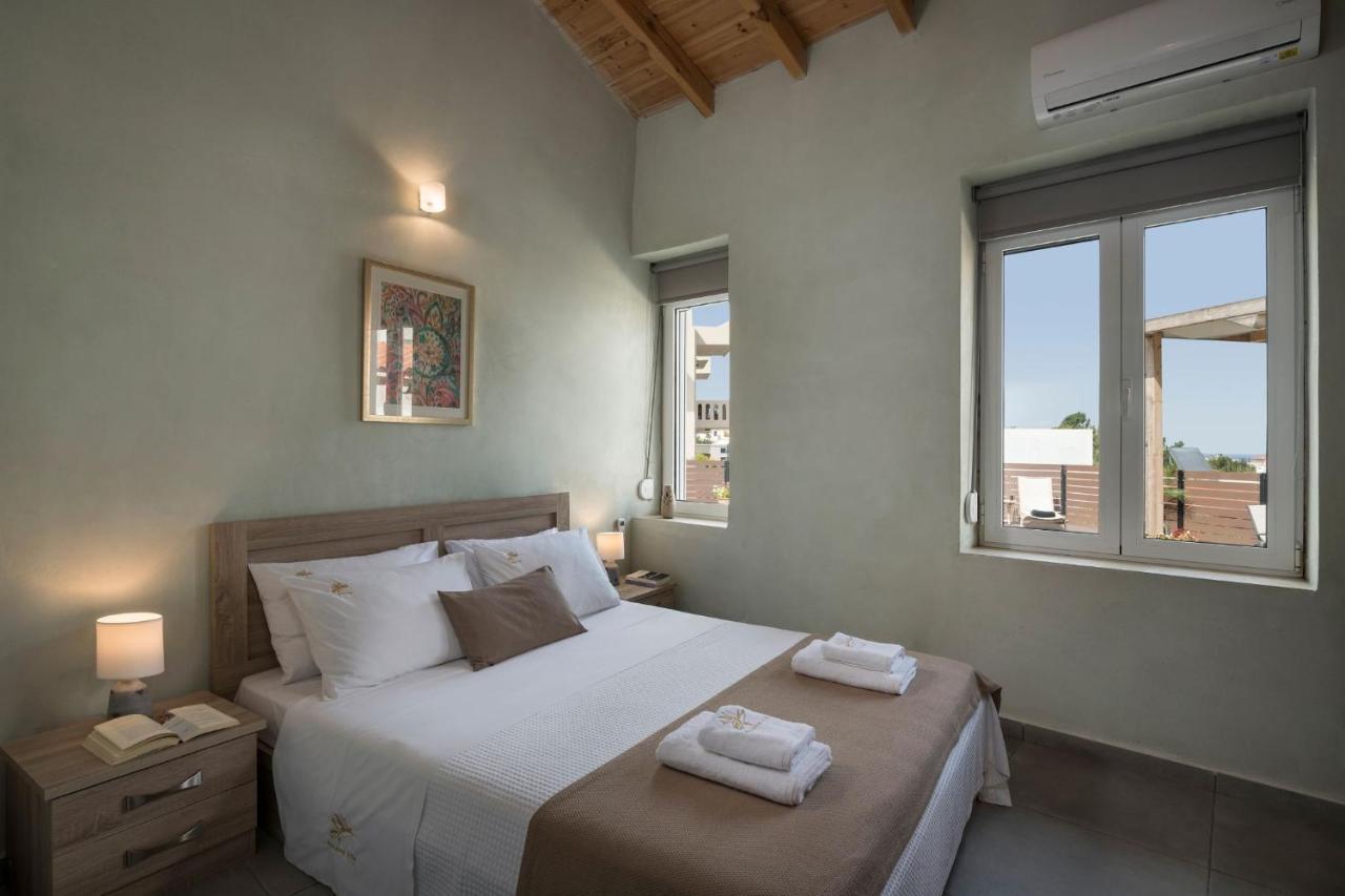 Villa Roxanne Galatás Exteriér fotografie
